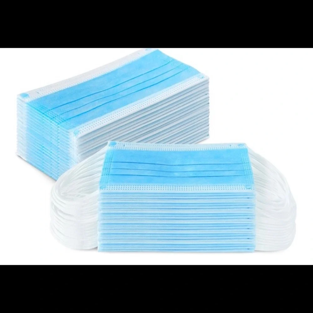 NWOT Artnaturals Disposable Kids Mask Not for Medical Use 50count.